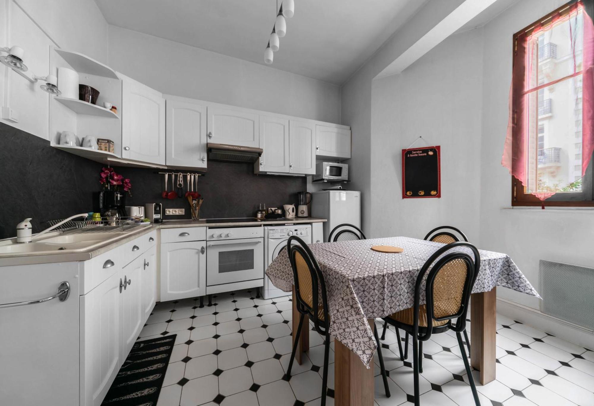 Le Lasteyras - Appartement Charmant En Centre Ville Vichy Exteriér fotografie